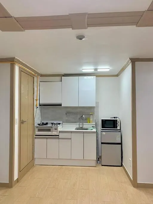 3 Min Walk From Sinnonhyun St Seoul